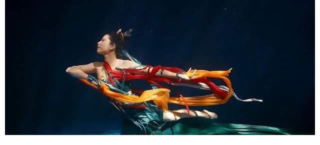 四川衛(wèi)視|唐小妹的文藝復(fù)興，電視臺(tái)的破局之道