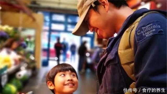 “最强大脑”王昱珩清华毕业不上班,带女儿游历世界各地