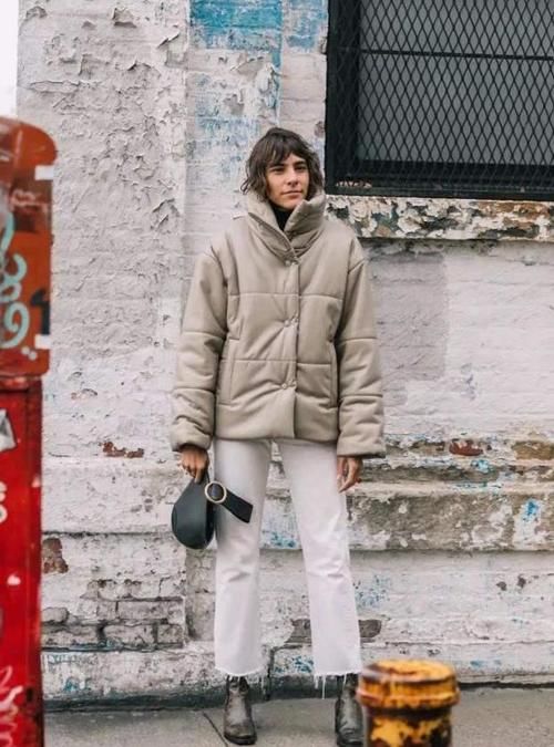 搭配|又到了穿羽绒服的季节,今年流行“穿短不穿长”,时髦保暖又显高