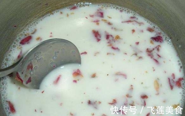 好吃|教你用牛奶做小吃，不烤不蒸，健康又营养，入口即化清凉好吃！