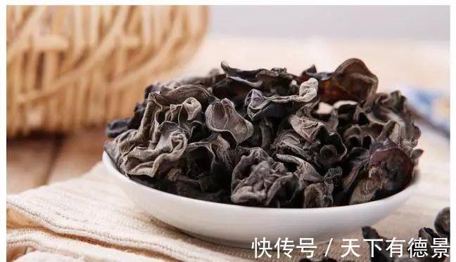 窍门|炒个木耳，噼噼啪啪，像要炸了一样，5个窍门任选1个，就能解决