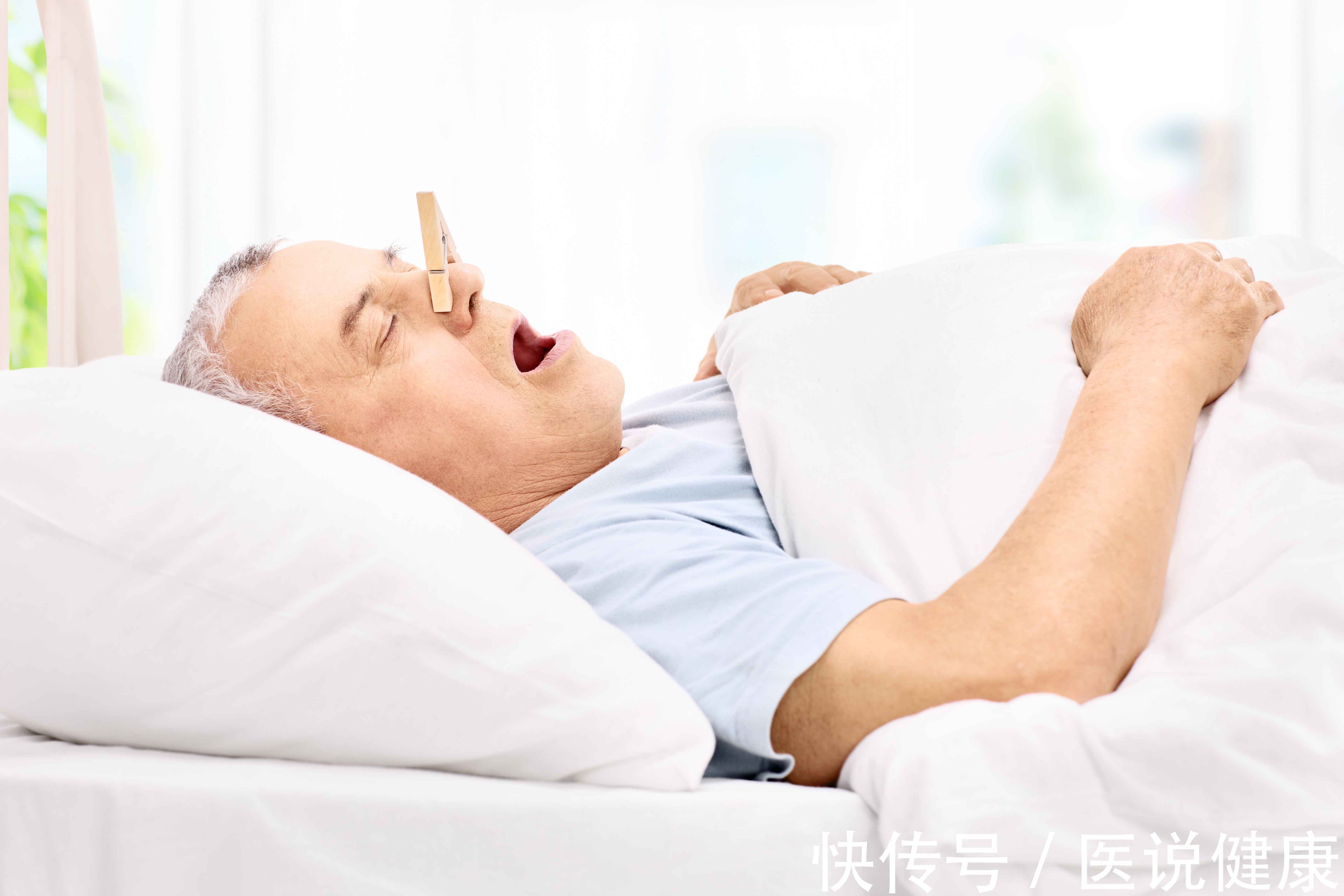 鼻息肉|全国有599万人睡眠中差点猝死?睡觉打呼噜,究竟要怎样才能改善