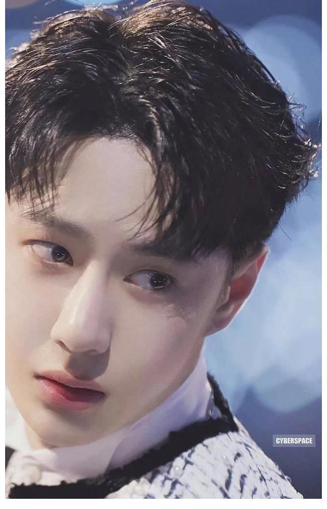 王一博：“假以时日”是个特别可怕的词