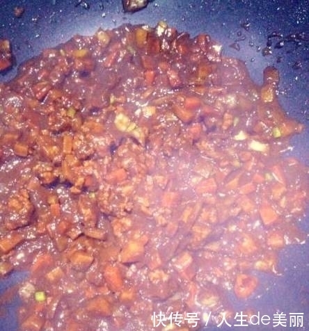 好吃|炸酱面最正宗做法,好吃又简单,老公直呼过瘾!