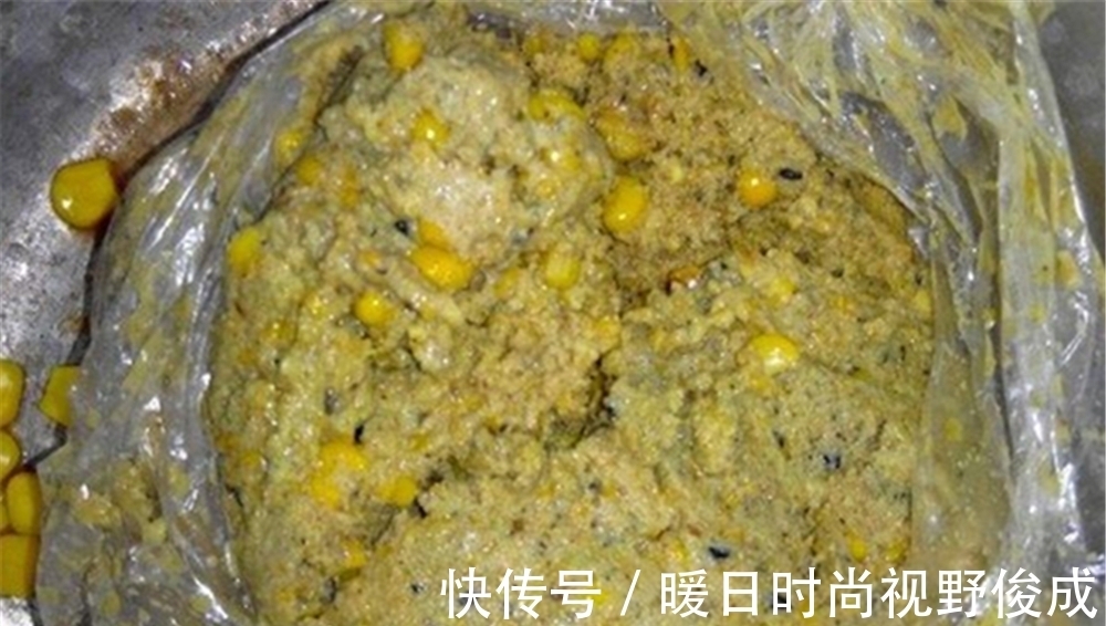 大鱼|盛夏夜钓聚鱼技巧，窝料粗细怎么占比？是否打重窝？跟白天不一样