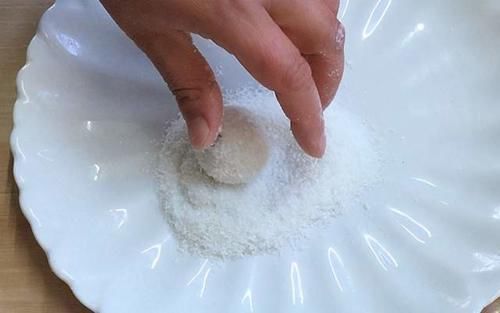 点心|山药不炒着吃了，教你用山药做成点心，软糯清香，营养不流失