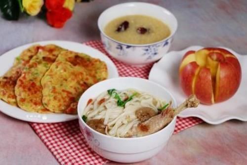 营养物质|因为喝了奶奶一碗汤,13岁女孩骨骺线提前闭合,被医生怒斥太无知