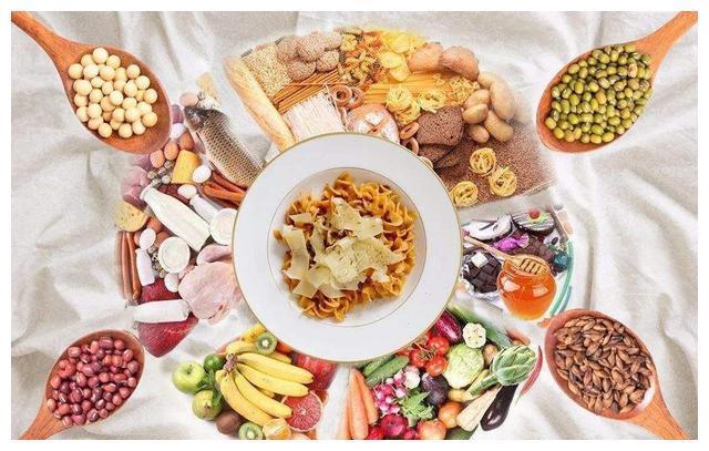 中老年人|过了50岁，不想脑梗猝死，医生这4类食物少吃，越吃血脂越高