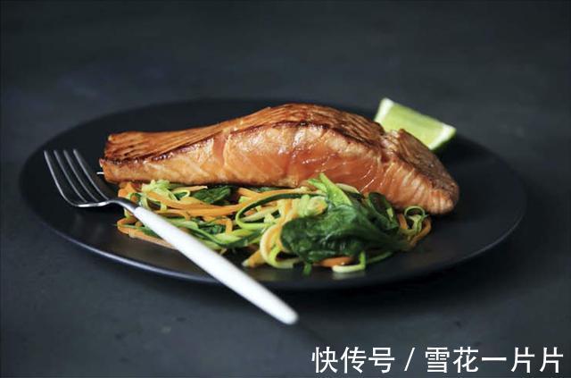 蛋白质|1个月减14斤,日本医生开出的这份减肥食谱,有效还不反弹