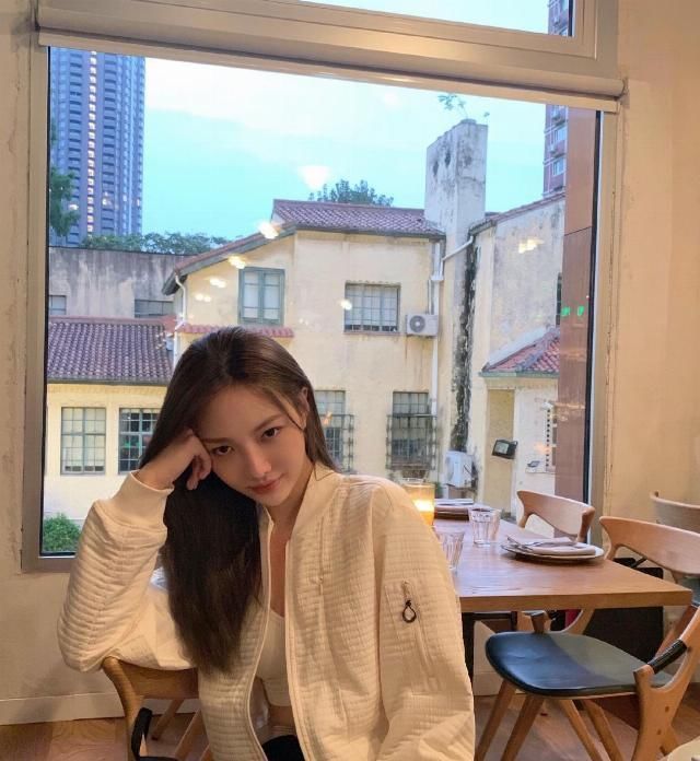 基本款那样配搭才高端大气,溫柔时尚潮流高級又护眼,舒服好搭又显好气场