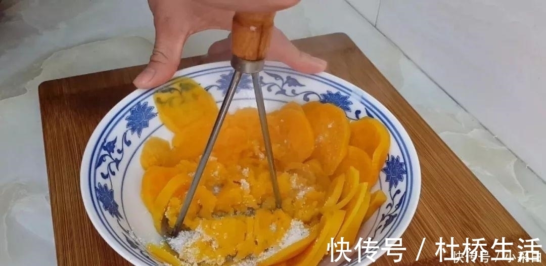 油炸|红薯最好吃的做法,不用油炸,老婆说比面包还好吃,放凉也不会硬
