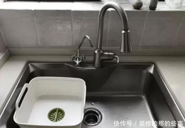 收纳|房子入住三年，总结厨房装修的7个满分细节，再换房还要这么装