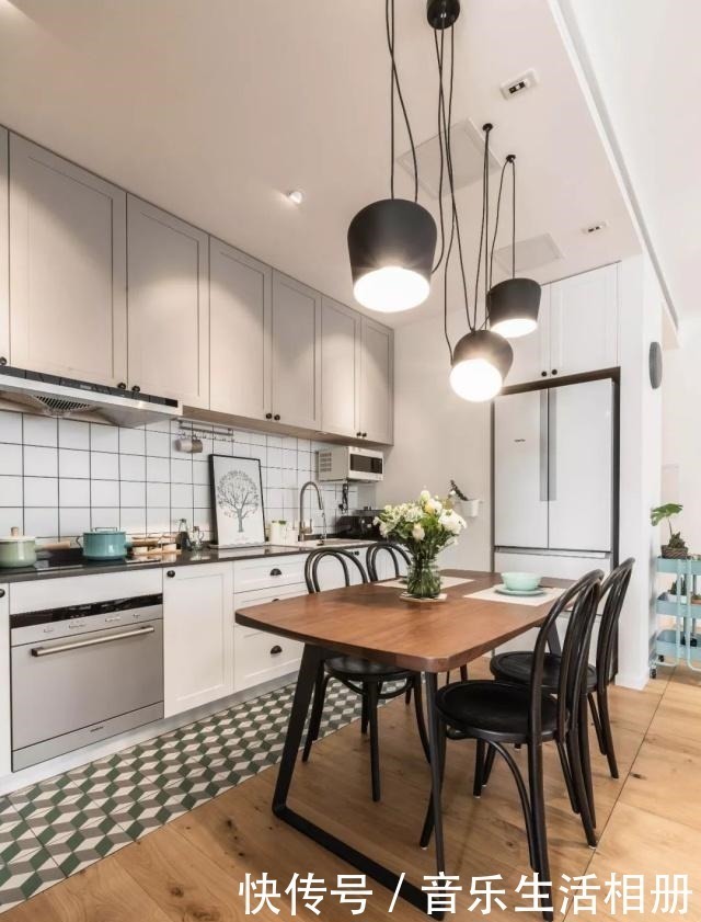 地台|60㎡小户型,地台抬高50公分后收纳能力绝了,整体效果极佳!