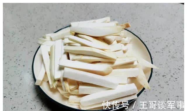 面糊|春天进补,宁可不吃肉也要吃它,鲜嫩营养比肉香,孩子补钙身体棒