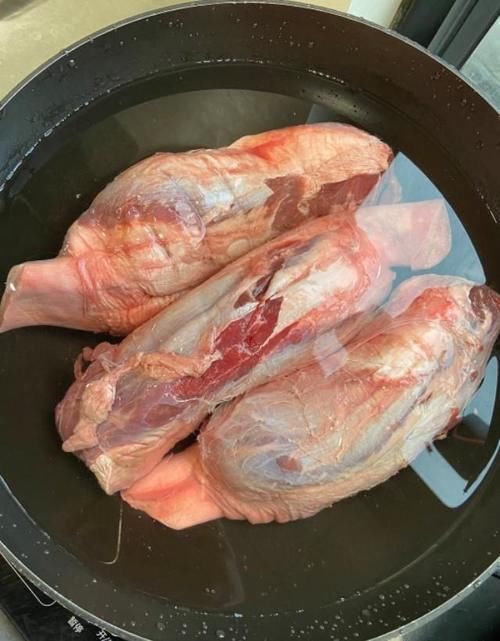 卤牛肉时哪种香料最关键?