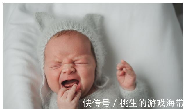 判断|哭、吃手是饿了吗?判断母乳喂养的小宝宝饿了,注意3个饿了的信
