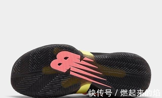 nike Travis Scott 上脚新倒钩，冲得到算我输丨潮鞋上脚！