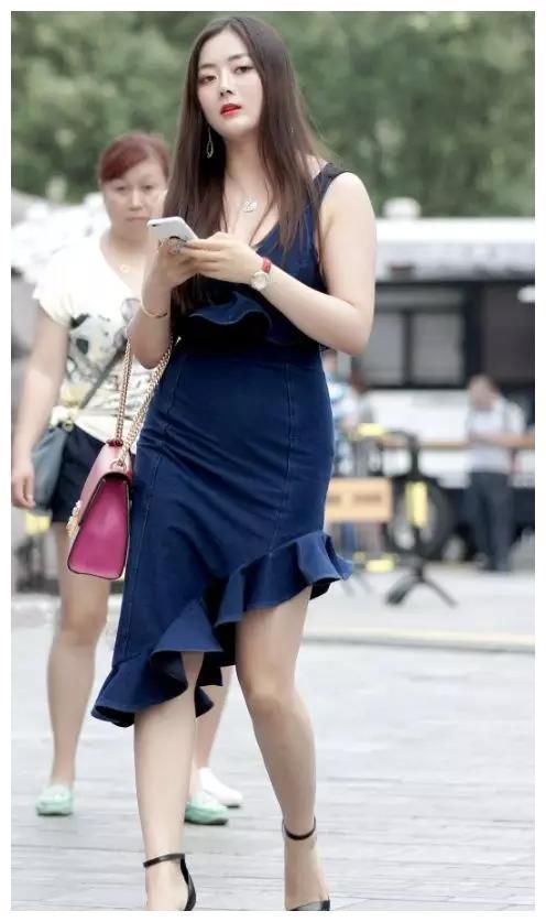 街拍女人的新选择,让你瞬间穿越再现杨贵妃之美