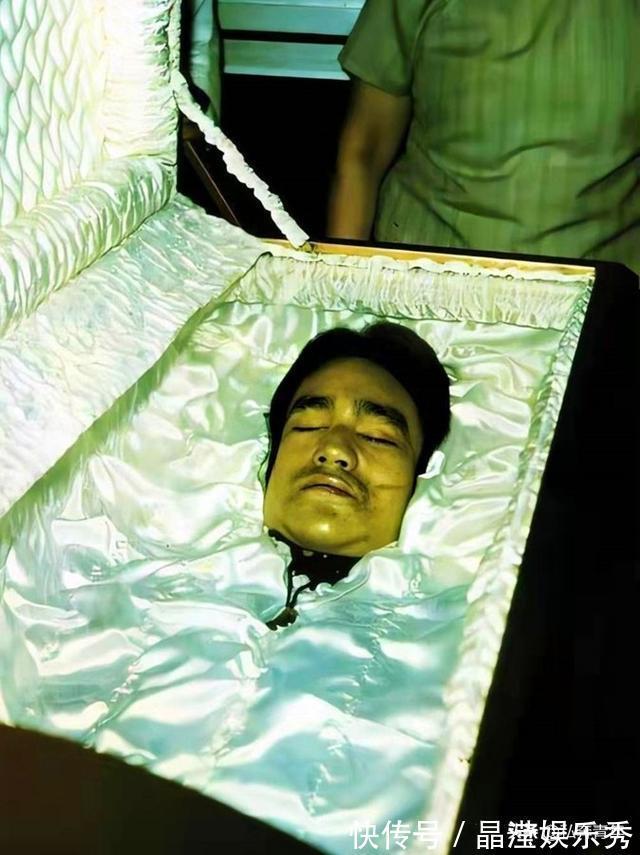 琳达|功夫巨星李小龙的珍贵老照片,事业巅峰期死去,真是天妒英才