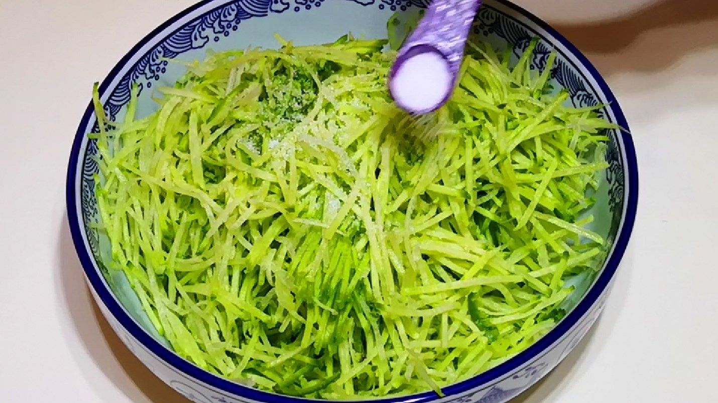  肉香|调肉馅饺子时，记住“3放3不放”，肉香十足味道正，多汁没腥味！