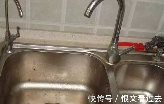 不锈钢清洁膏|厨房油污又黏又厚?教你一招,3秒去污,老油灶闪闪发光