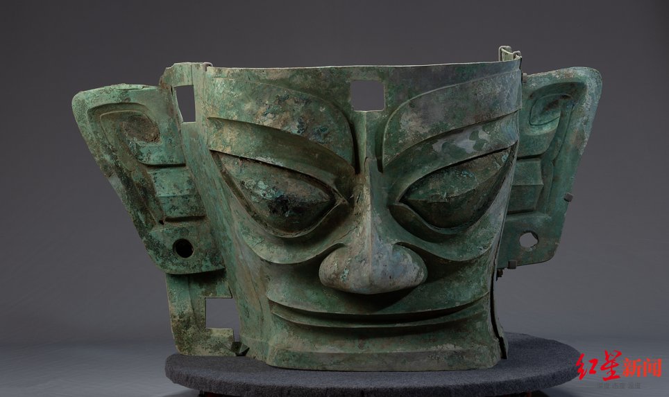 元宵节&?惊艳亮相春晚后，三星堆青铜大面具“回家”，元宵节首次正式展出