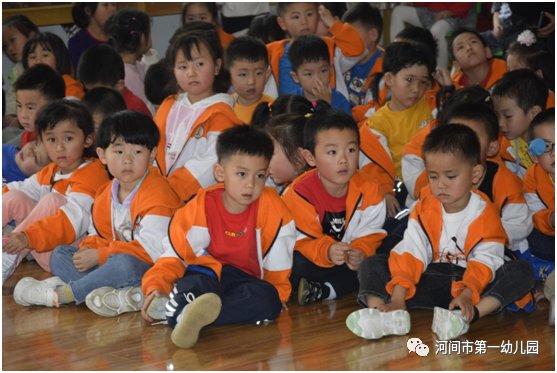 看看都有谁家的娃：河间一幼举行中大班故事比赛