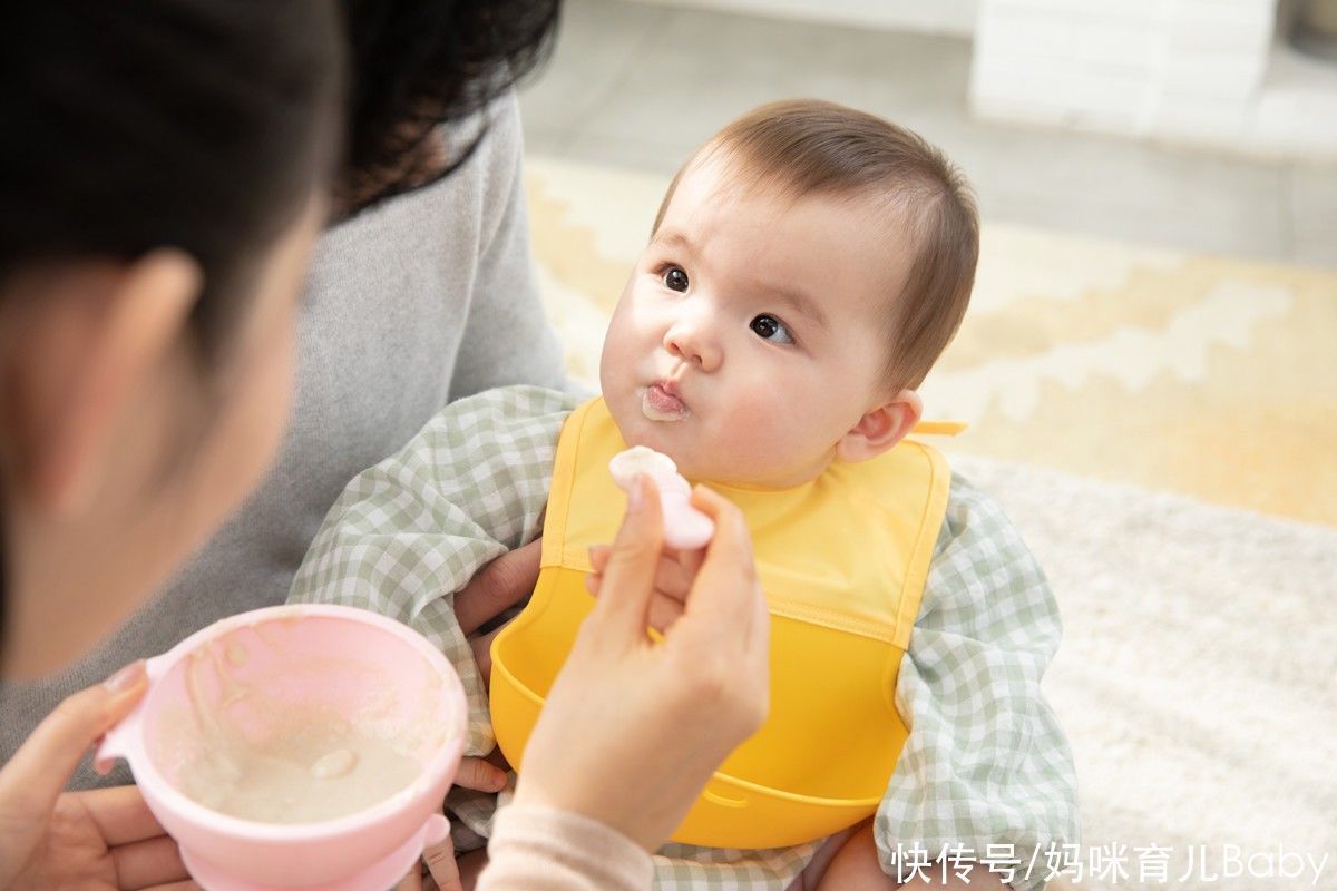 肉毒杆菌|宝宝开启辅食生活,妈妈要牢记六种食物,不能随便添加到娃的碗中