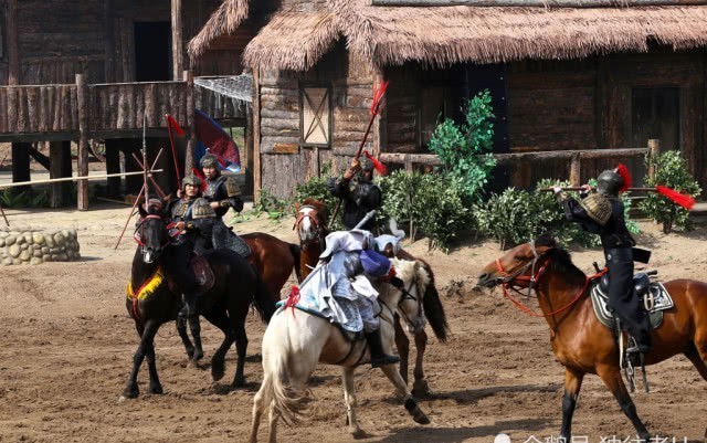  沙场|惊心动魄的沙场厮杀，眼花缭乱的马上格斗，马镇再现战神赵子龙