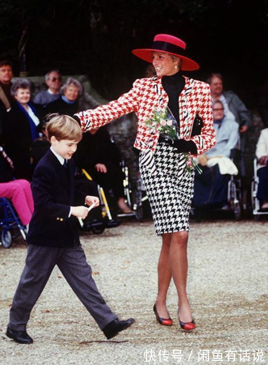 小香风|穿衣想高级显贵?学戴安娜穿“财阀外套+半裙”,30年依旧是经典