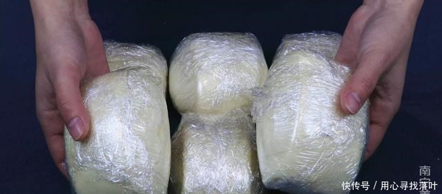 保存馒头别再放冰箱冷藏了,教你一招,放上3个月都依然宣软蓬松