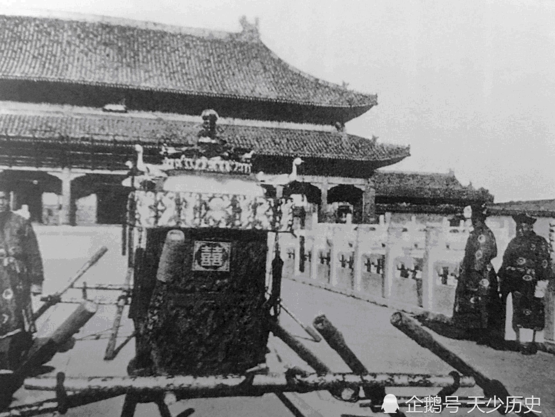 肯定|你肯定不知道,溥仪是皇后婉容的曾祖父,他们两家乱了称呼和辈分
