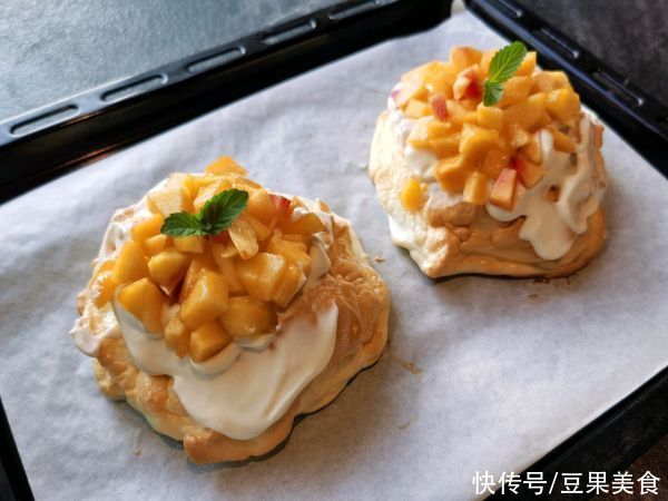老妈|老妈做的黄桃奶油舒芙蕾，怎么吃都不腻