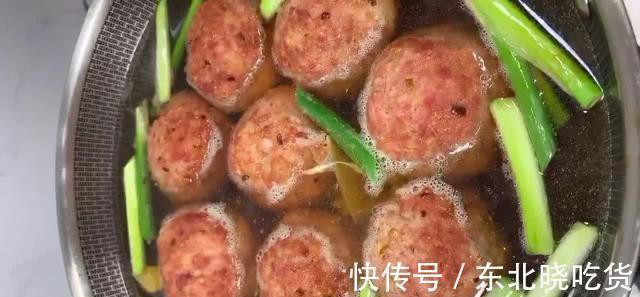 红烧狮子头的做法，香味扑鼻汁浓味美，中秋家宴的压轴大菜