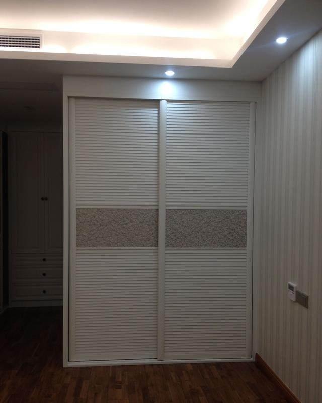 美观|刚装修完工的新房,很漂亮,电视墙美观又大气!