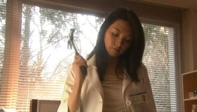 萌奈美的|日本天才少女堕落史,杀害闺蜜,逼死父亲,她是如何成“魔”的?