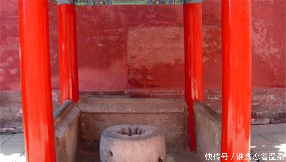 看过珍妃井的人都知道,井口比头还窄,慈禧怎么将珍妃推进去的!