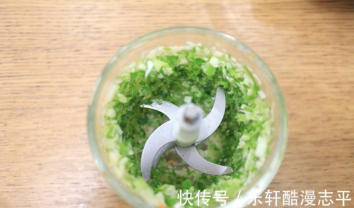 低脂丸子|一道无需用油的低脂丸子，不仅酥香多汁，还是健身人士不二之选