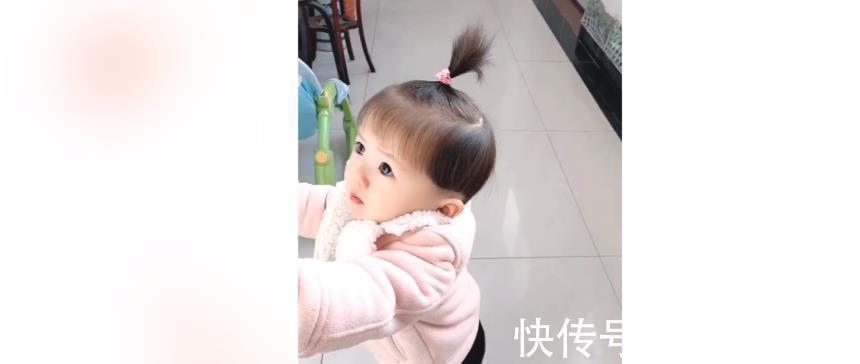 宝宝|宝宝太可爱了吧,一看到宝爸的照片,就喊着找爸爸