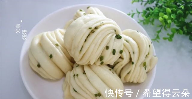 好吃|做花卷，这个方法很简单，筷子一拧一压，层次分明，香软好吃！