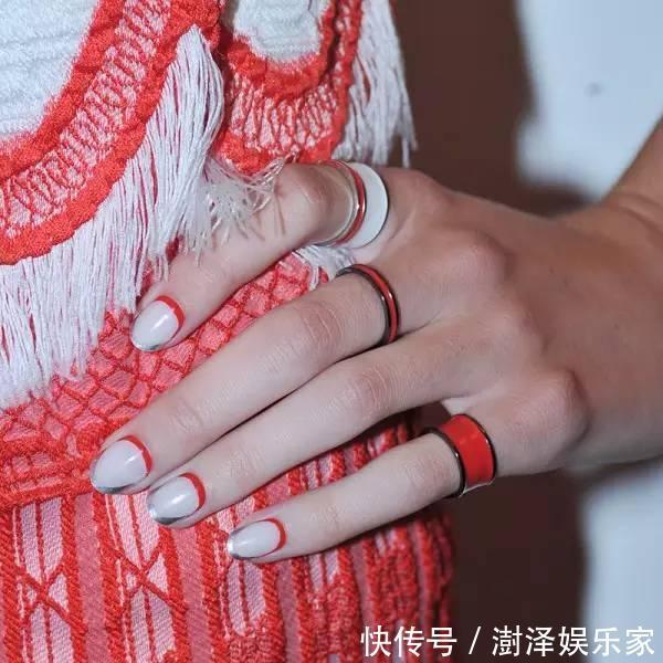 这个秋冬给指甲“穿毛衣”,日韩最新流行趋势真让人看不懂了