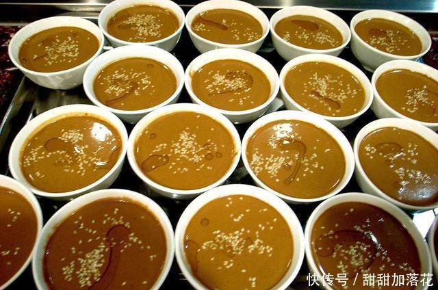 北方的火锅|同样是吃火锅,北方和南方有哪些差异你爱油碟还是芝麻酱