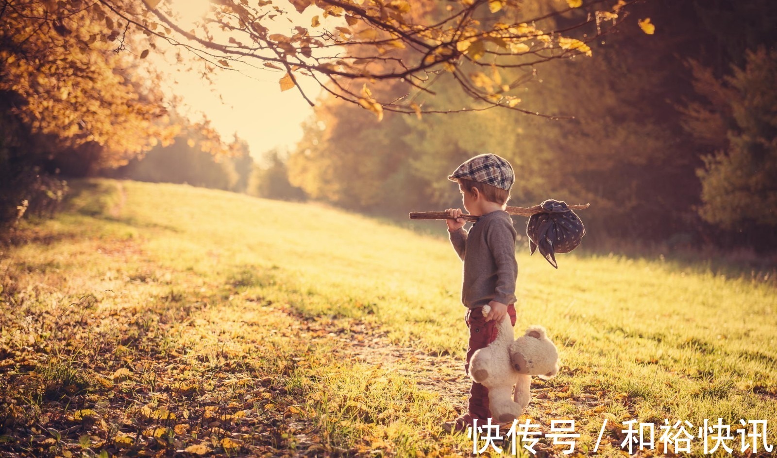 中年人&酒席上遇上3种情况,立马放筷子走人,不是迷信,看完提醒家里人