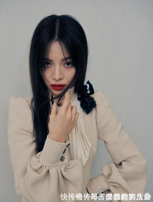 直发 普通女生脸上有3个特点,很适合微卷发,都不用去做发型了