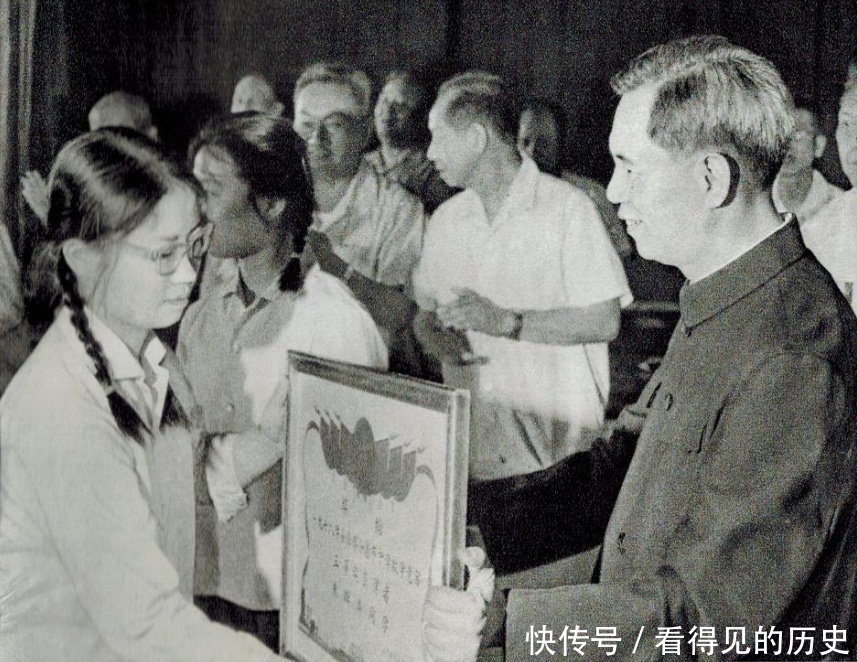 1978年全国中学生数学竞赛 华罗庚亲临考场 副总理来颁奖