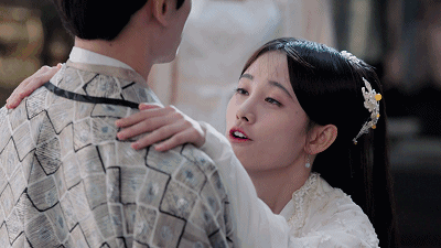 便宜|鞠婧祎新剧开播,亲密戏太多主角亲自吐槽:占我便宜