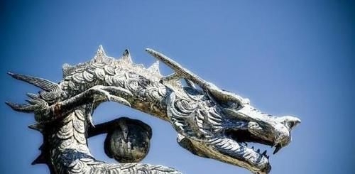 文物|“古桥悬剑”数百年,竟是不朽不腐的文物,专家却不敢摘下来研究