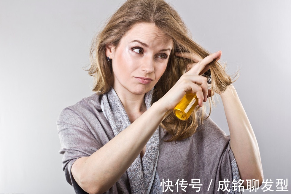 发梢|头发干枯开叉怎么办?试试这三个护发小妙招,让你秀发顺滑有光泽
