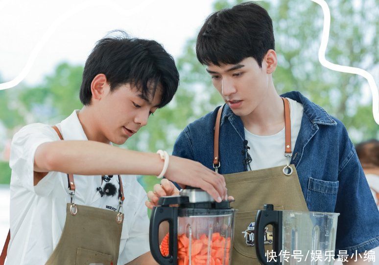 合照|《中餐厅5》杀青合照释出，嘉宾要靠放大镜来找，龚俊不见人影