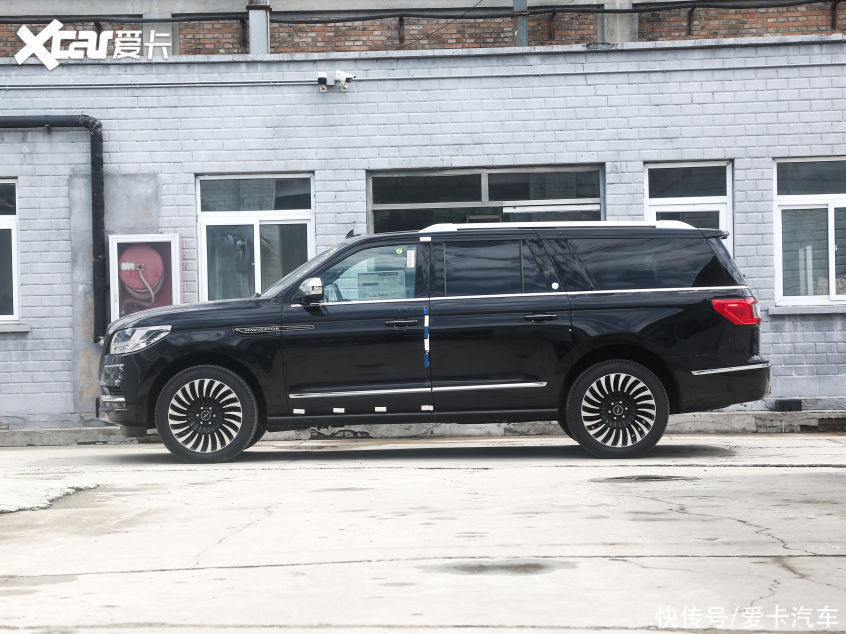 中国品牌首款超豪华全尺寸SUV 一汽红旗LS7正式开启预售